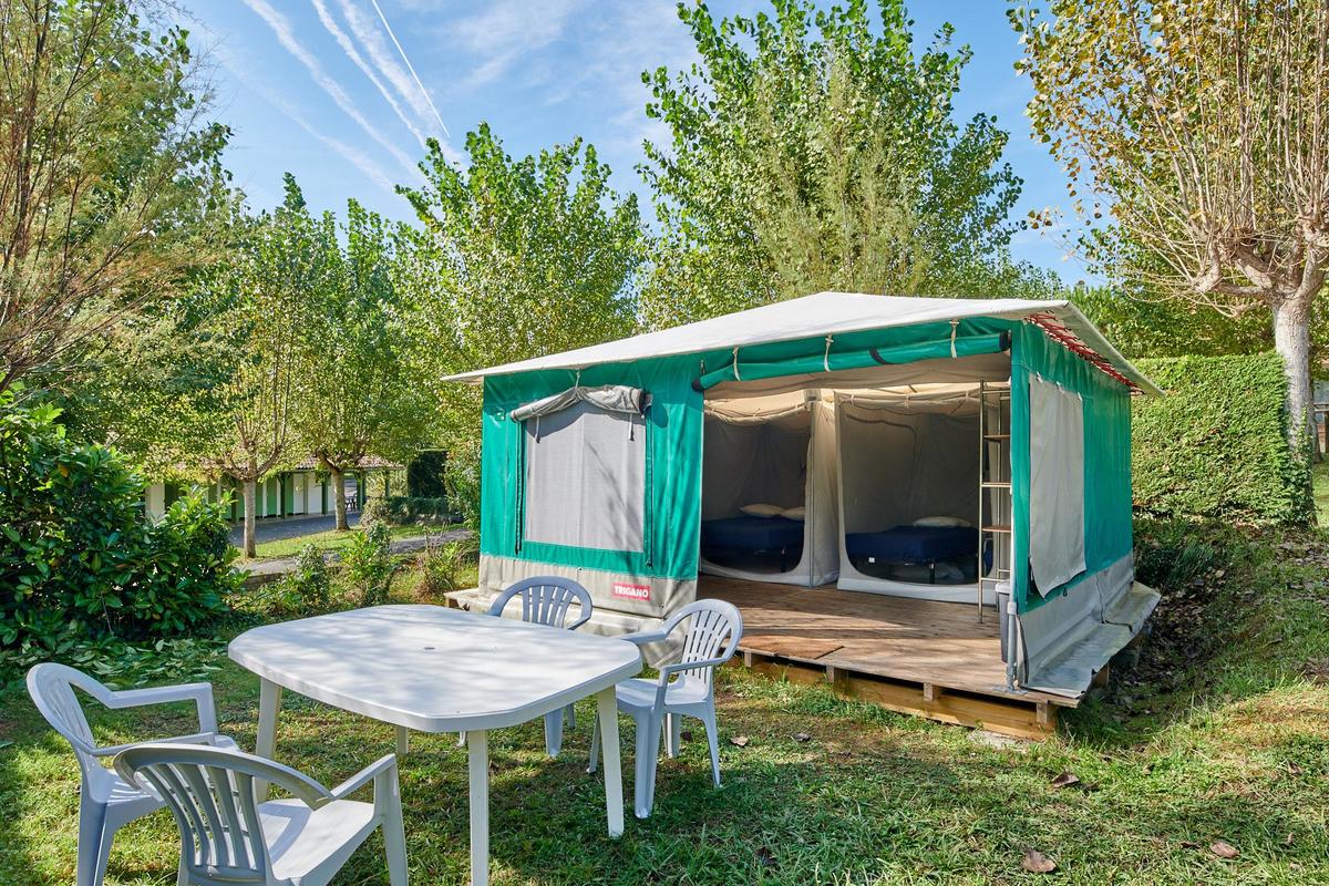 Camping La Ferme Des 4 Chenes New Aquitaine France Campsited