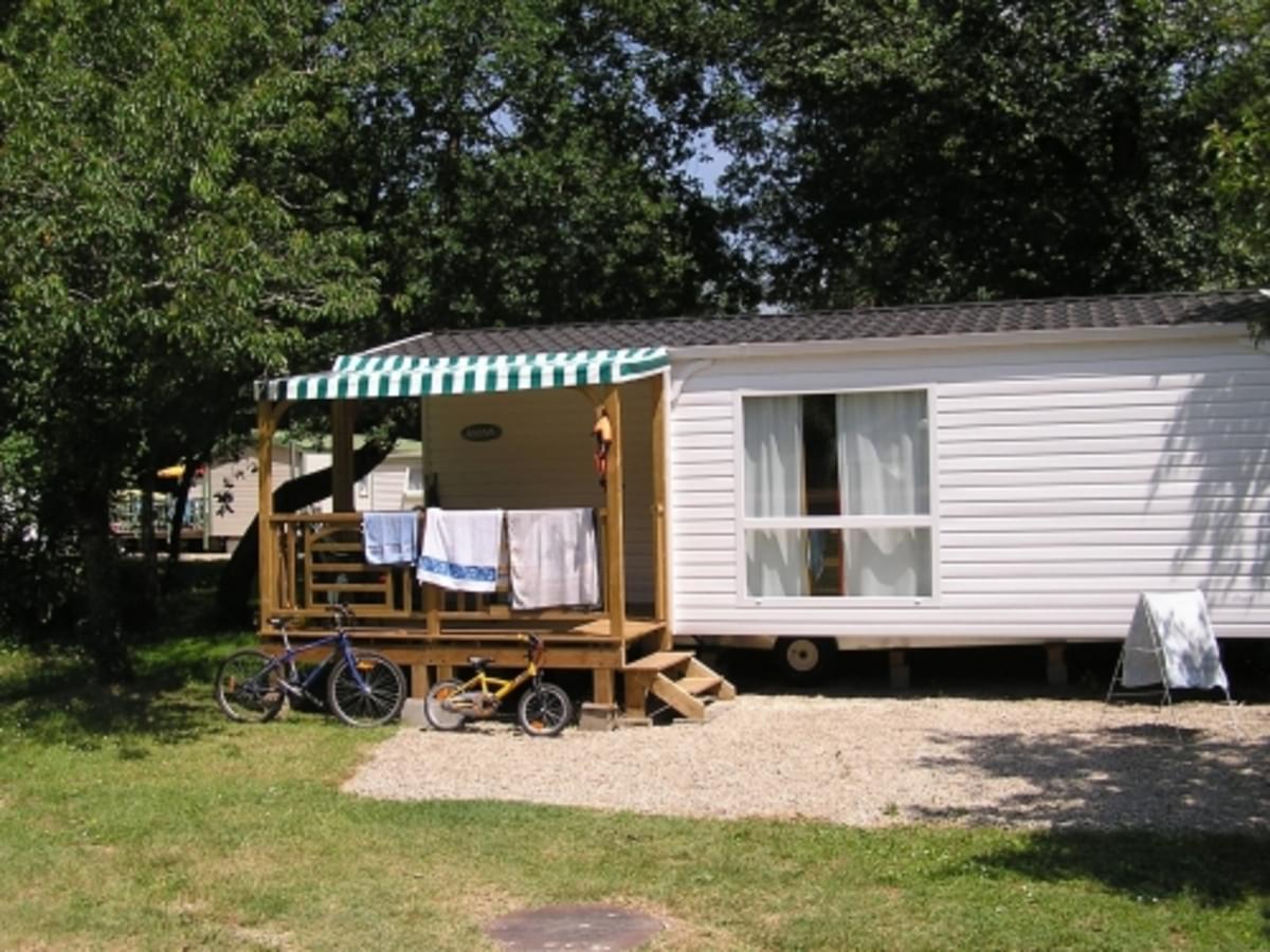 AIROTEL Camping Les Trois Lacs - Photo 2