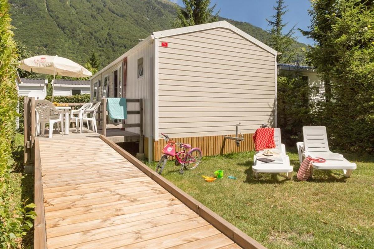 Camping Château de Rochetaillée - Photo 2