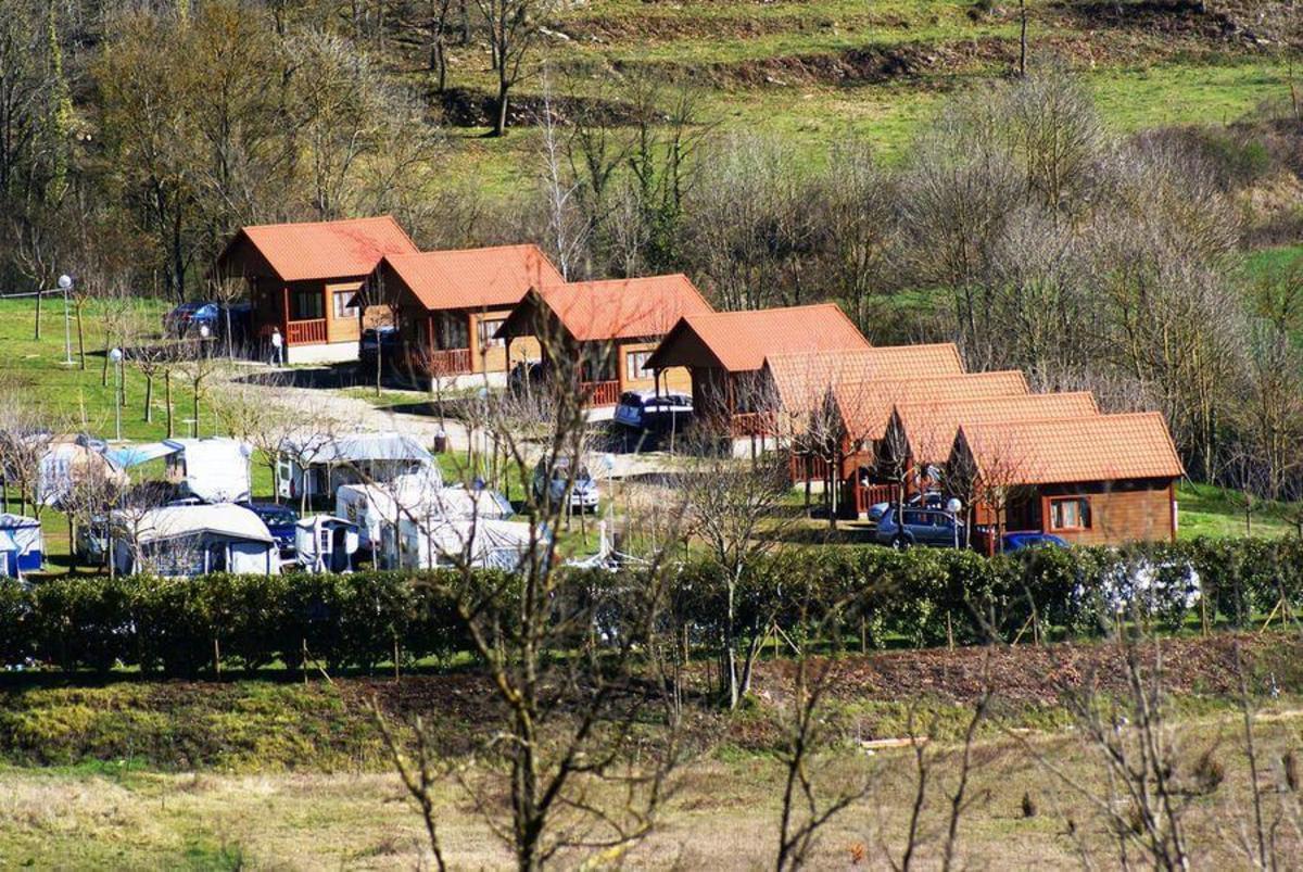Camping La Soleia d'Oix - Photo 2
