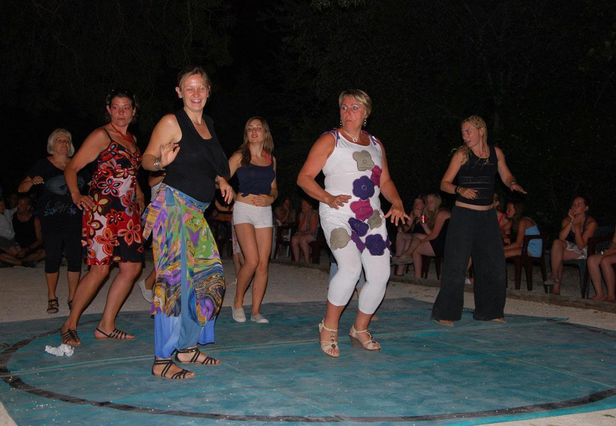 Flower CAMPING LES FAUVETTES - Photo 16
