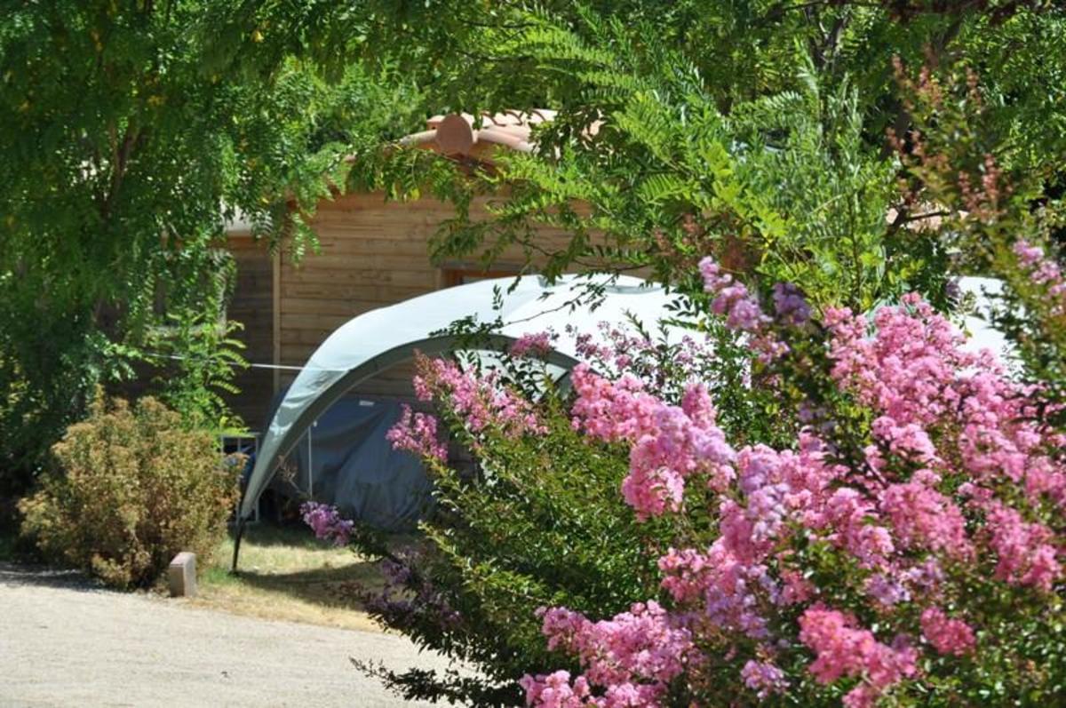 Camping Les Cerisiers du Jaur - Photo 2