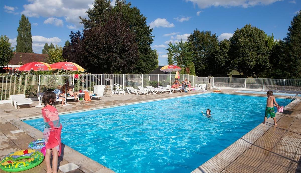 Camping Château de la Rolandière - Photo 1