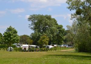 Camping du Lac des Varennes - Photo 3
