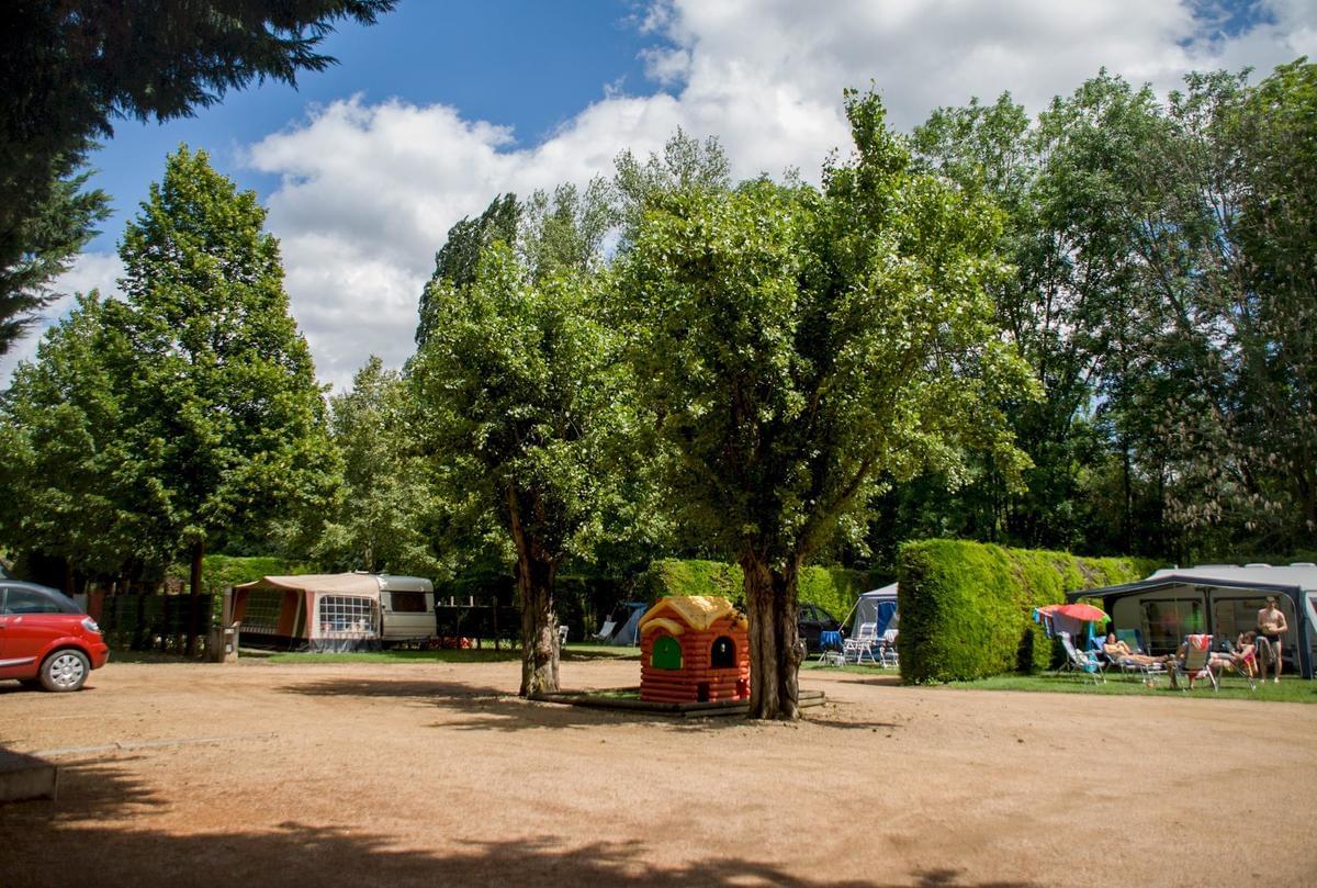 Camping Le Clos Auroy - Photo 2