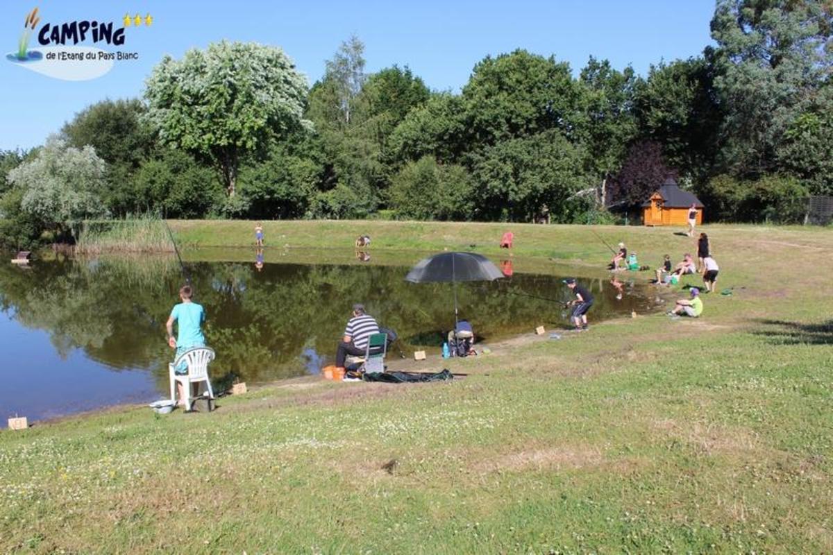 Camping L'Étang du Pays Blanc - Photo 28