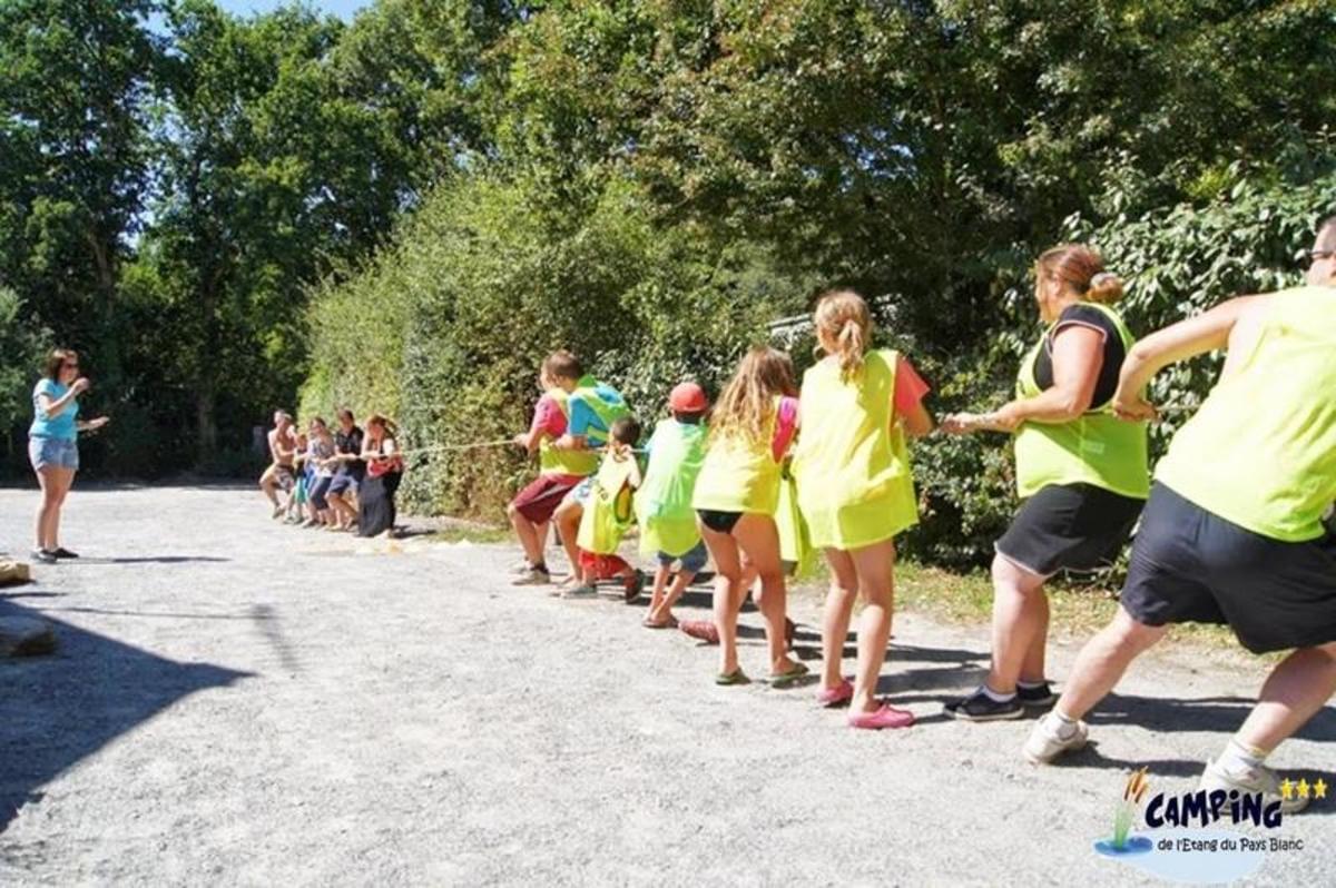 Camping L'Étang du Pays Blanc - Photo 40