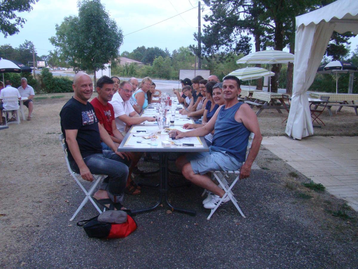 Camping LES GRAVES - Photo 25