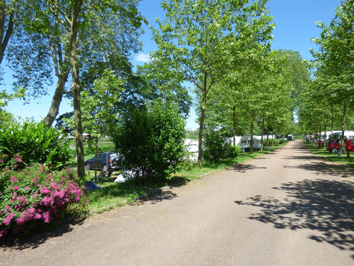 Camping de Nevers - Photo 2