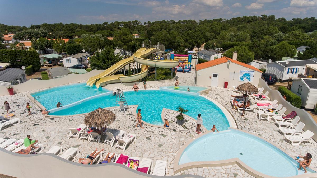 Apv Camping La Paree Du Jonc Saint Jean De Monts Photos