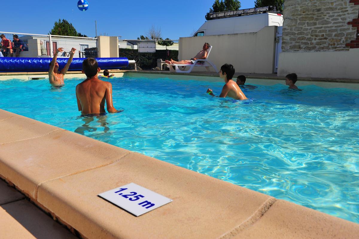 Camping Apv Le Pavillon Bleu 3 Etoiles Vendée