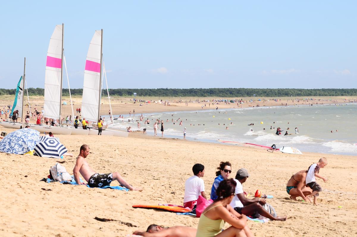Camping Apv Le Pavillon Bleu 3 Etoiles Vendée