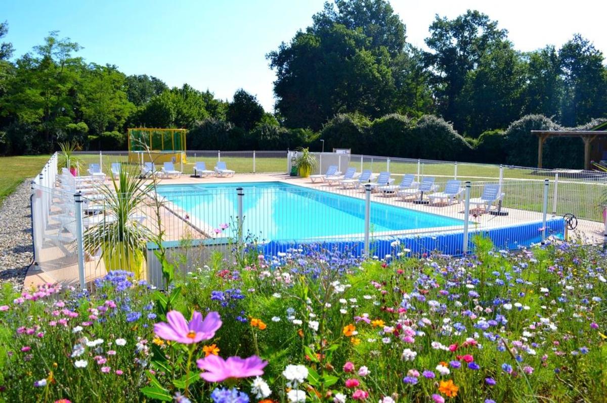 Camping Les Pommiers d'Aiguelèze - Photo 1