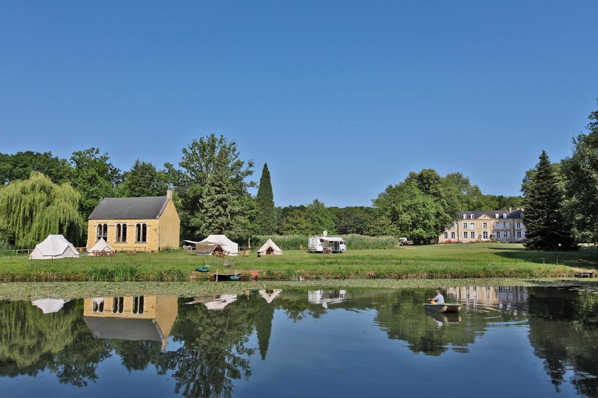 Le camping Castels Château de Chanteloup - Photo 2