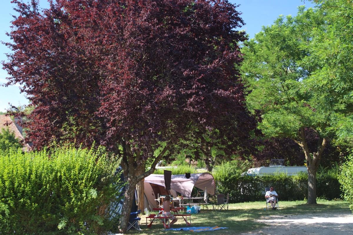 Flower Camping Le Château - Photo 10