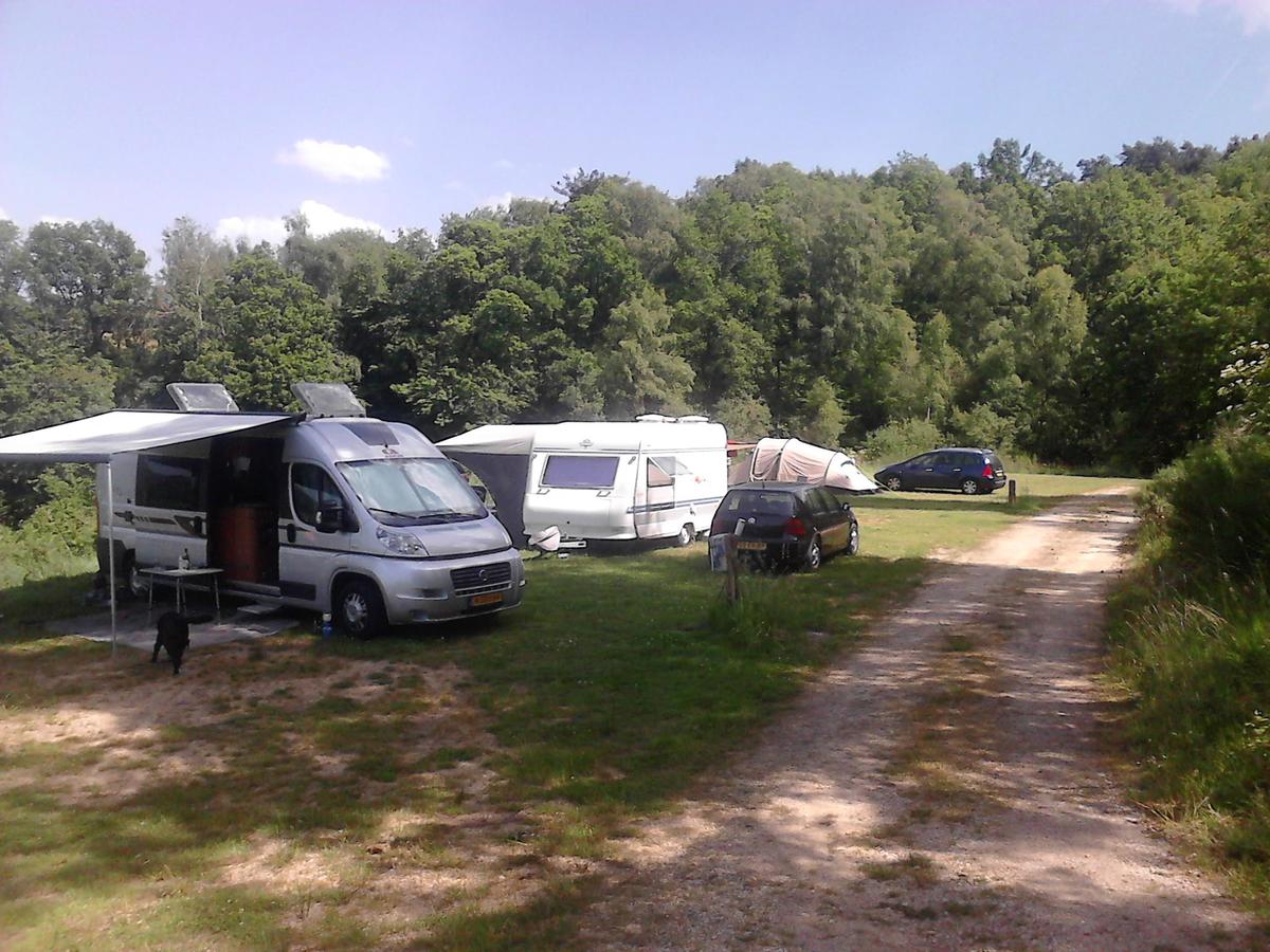 Camping Les Chelles - Photo 2