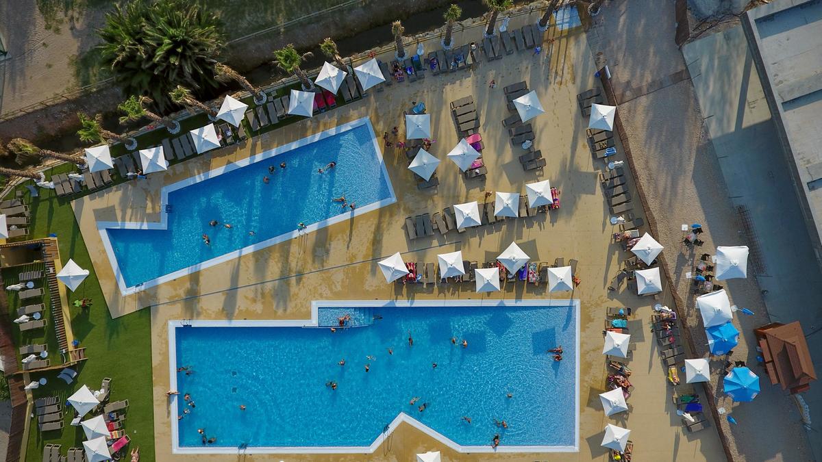 Camping Ampolla Playa - Photo 1