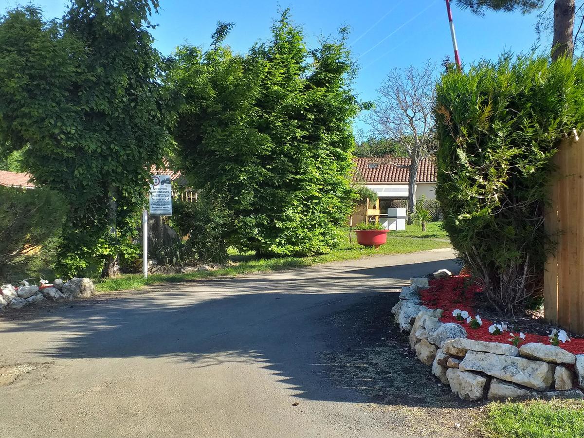 Camping AU P'TIT BONHEUR - Photo 165